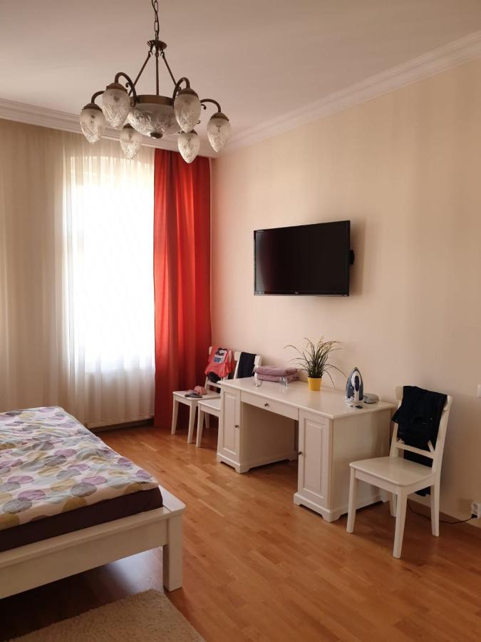 Jurincom Apartments Masaryka 카를로비바리 외부 사진